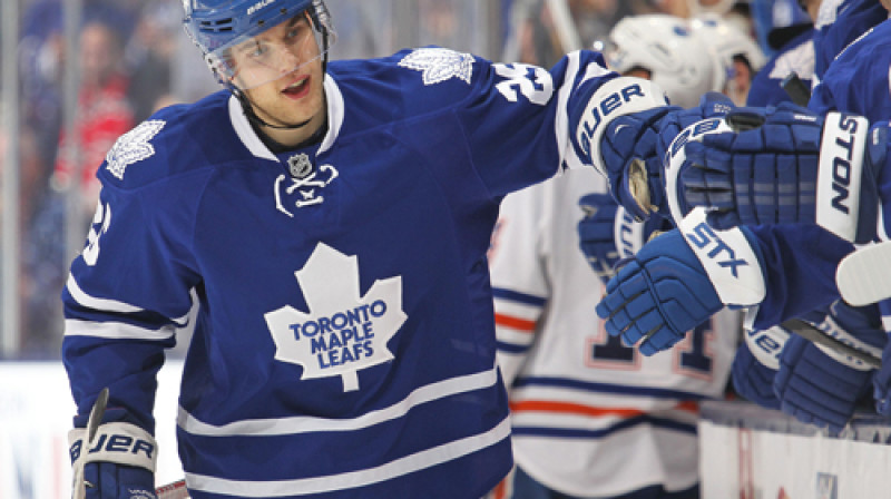 Maiks Santorelli vēl "Maple Leafs" kreklā
Foto: AFP/Scanpix