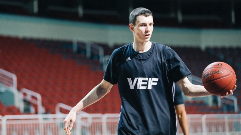 Rodions Kurucs "VEF Rīga" treniņā
Foto: Mikus Kļaviņš, vefriga.com