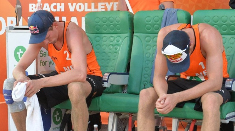 Pasaules čempioni noliek pilnvaras
Foto: FIVB