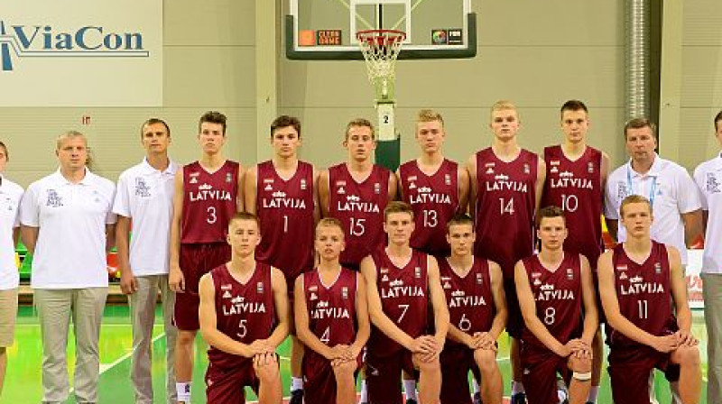 Latvijas U16 izlase: divas uzvaras Eiropas čempionāta pēdējās trijās spēlēs.
Foto: FIBAEurope.com