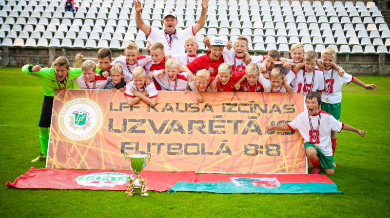 LFF kausa izcīņas futbolā 8:8 turnīrs U-11 grupai 2015