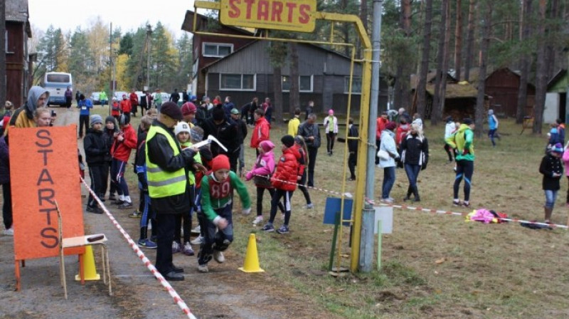 Starts Slēpotāju krosam "Jaujās". Publicitātes foto.