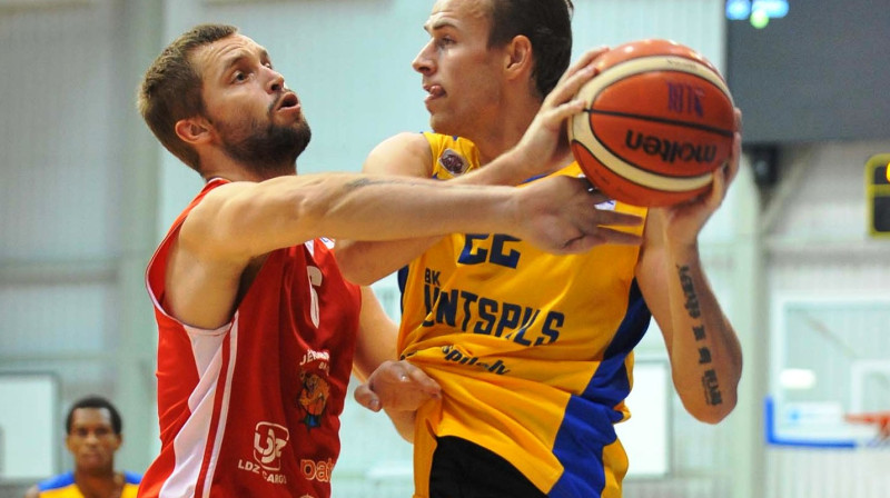 Oskars Virsis un Māris Gulbis
Foto: bkventspils.lv