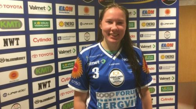 Luīze Biļinska jaunā kluba formā
Foto: Karlstad Innebandy