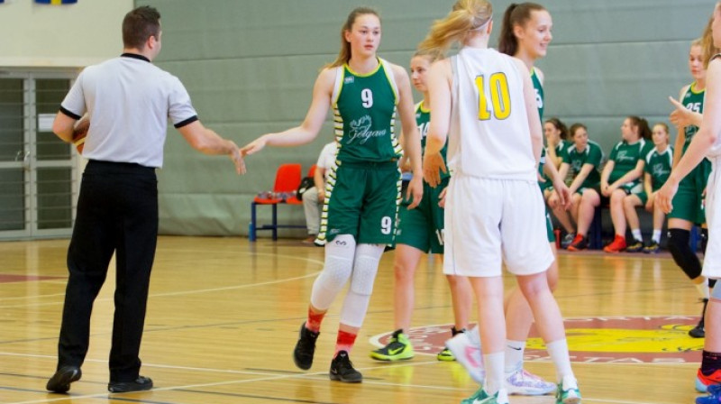 Janeta Rozentāle (#9): 17 punkti un 13 atlēkušās bumbas uzvarā pār Igaunijas U18 izlasi
Foto: Zemgales Ziņas