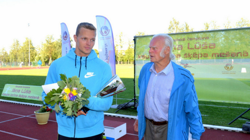 Zigismunds Sirmais un Jānis Lūsis 
Foto: Juris Bērziņš-Soms, lat-athletics.lv