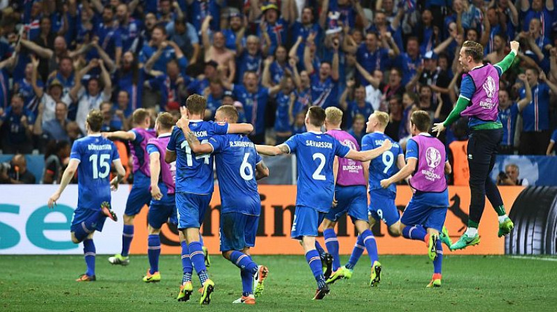 Islande līksmo pēc izcīnītas vēsturiskas uzvaras
Foto: AFP/Scanpix