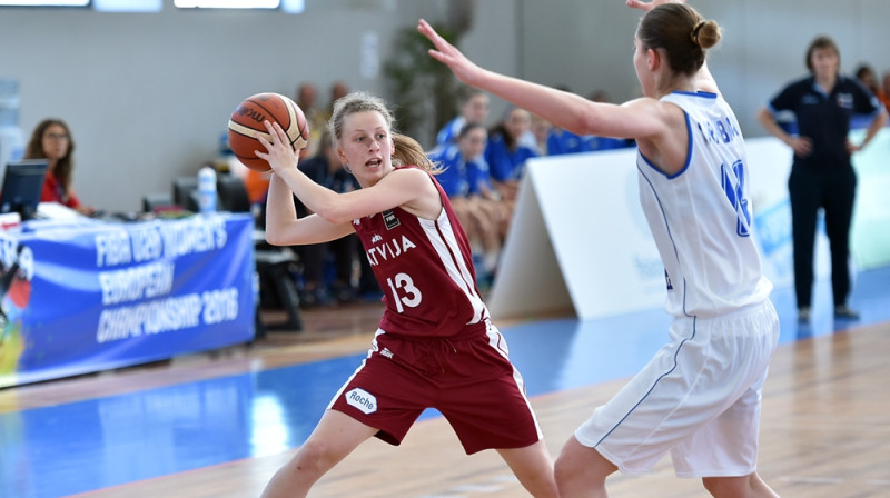 Dinija Pevelsone: 9 punkti, 4 rezultatīvās piespēles un Latvijas U20 izlases uzvara pār Grieķiju.
Foto: FIBA.com