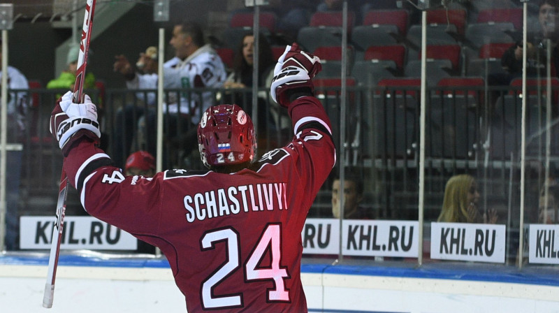 Pjotrs Ščastļivijs
Foto: Romāns Kokšarovs, f64