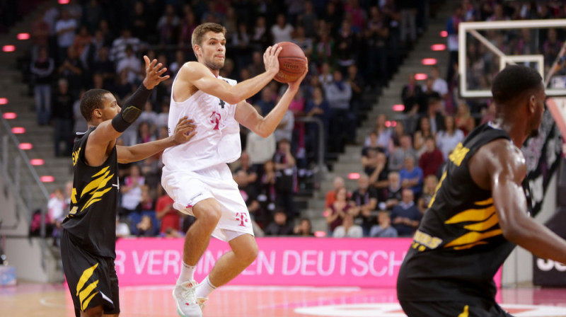 Ojārs Siliņš 
Foto: telekom-baskets-bonn.de