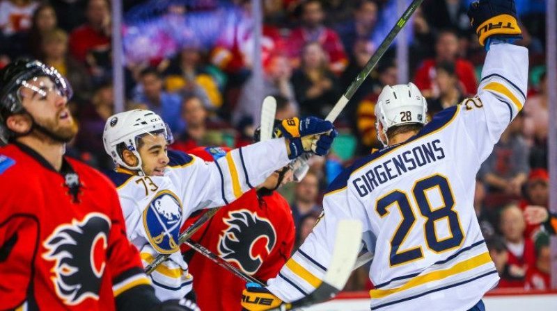 Zemgus Girgensons atzīmē sezonas pirmo vārtu guvumu
Foto: USA Today Sports/Sipa Scanpix