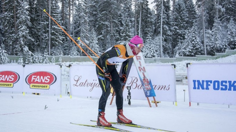 I.Paškovska Latvijas čempionātā un FIS sacensībās Priekuļos. Foto: Infoski.lv