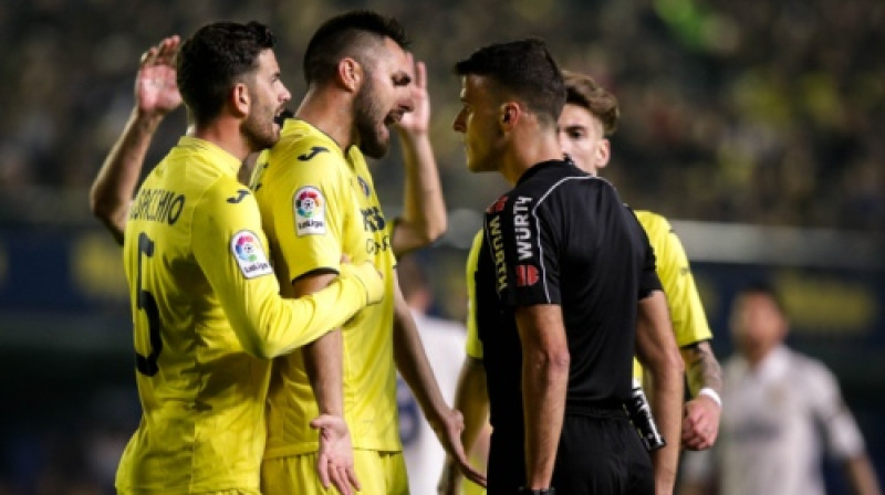 "Villarreal" nepiekrīt tiesneša lēmumam
foto: AFP/Scanpix