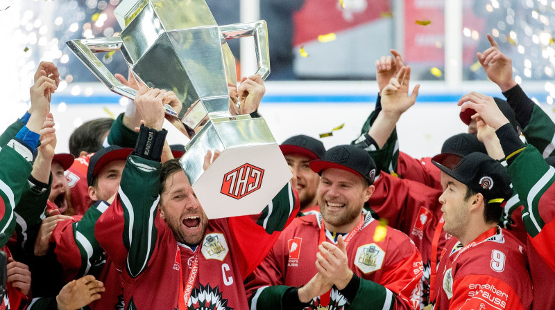 "Frolunda" priecājas par Eiropas spēcīgākās komandas titulu
Foto: Reuters/Scanpix
