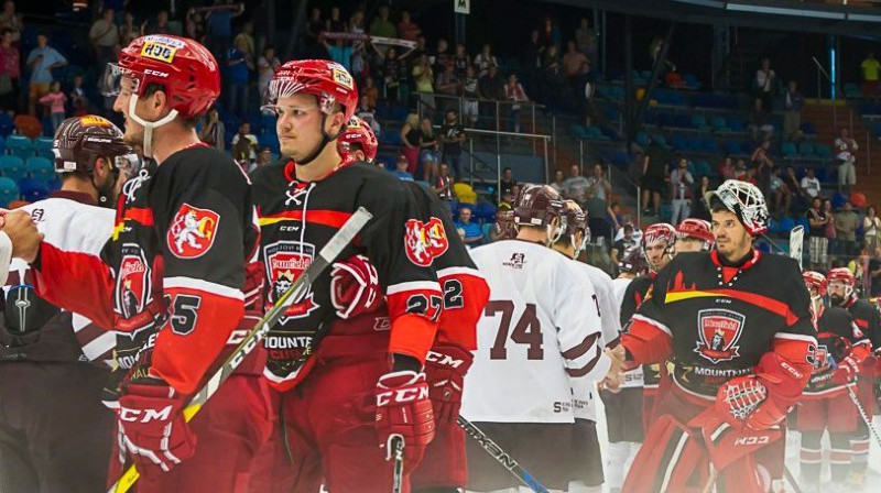 Oskars Cibuļskis (Nr. 27) un Hradeckrāloves "Mountfield"
Foto: Stanislav Souček/mountfieldhk.cz