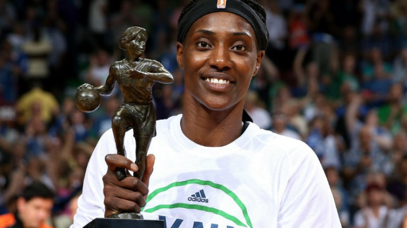 Silvija Folsa: MVP balva karjeras desmitajā sezonā
Foto: WNBA