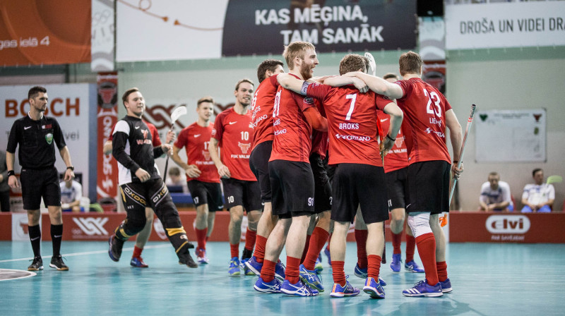 Vakar valmierieši izcīnīja grūtu uzvaru pār "Pārgauju", bet šovakar jau jāviesojas Bauskā
Foto: Floorball.lv