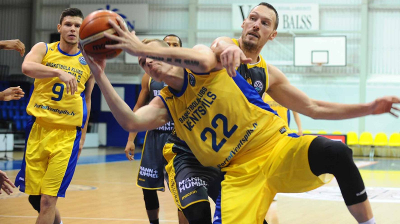 Rihards Lomažs un Māris Gulbis
Foto: BK Ventspils