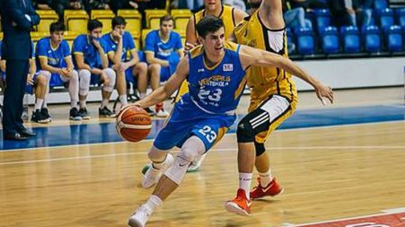 Vlads Mikuļskis 
Foto: Basketbola komanda ''Ventspils Augstskola''