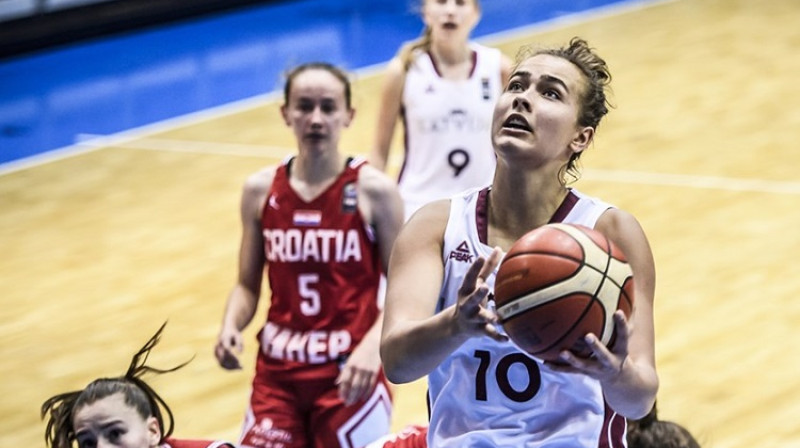 Aleksa Gulbe: 25 punkti un deviņas atlēkušās bumbas uzvarā pār Horvātiju
Foto: FIBA