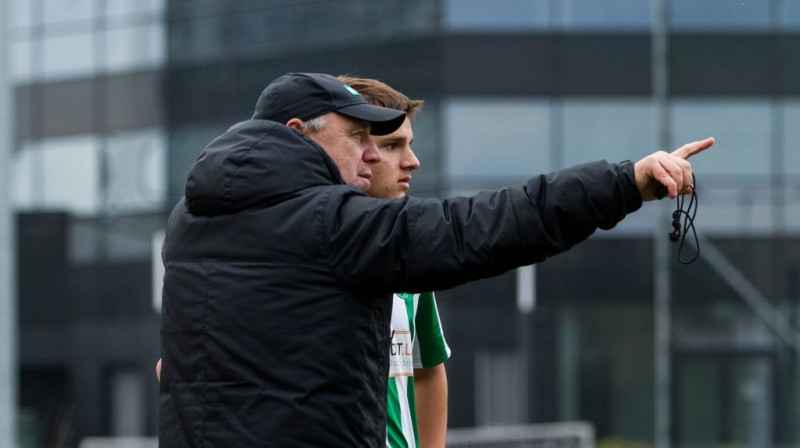 Andrejs Karpovs galvenā trenera postenī "Metta" dublieru komandā. 
Foto: Harijs Toms