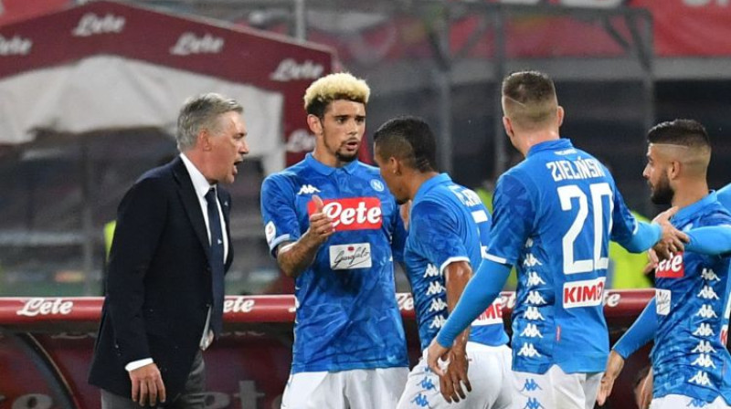 Karlo Ančeloti un "Napoli" futbolisti. Foto: AFP/Scanpix