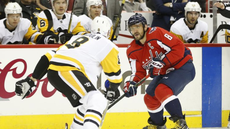 Aleksandrs Ovečkins pret "Penguins". Foto: USA Today Sports/Scanpix