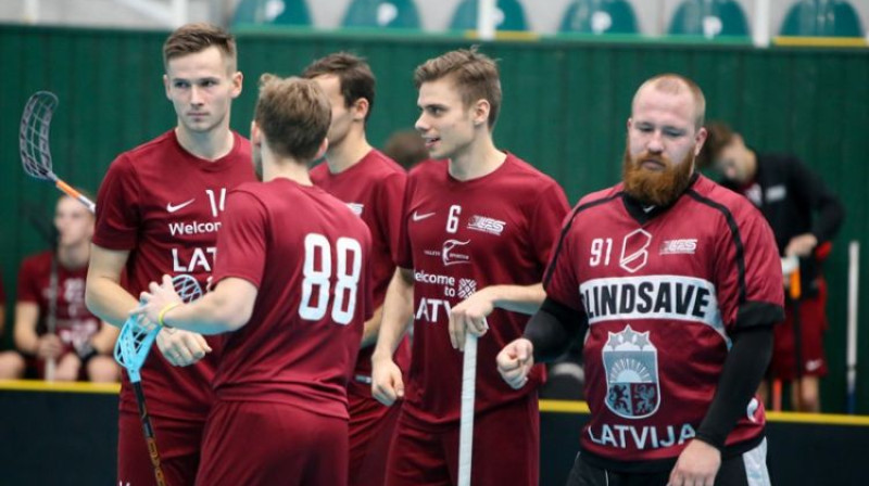 Latvijas vīriešu izlase florbolā 14. reizi mēginās pārspēt šveiciešu. Foto: Ritvars Raits, floorball.lv