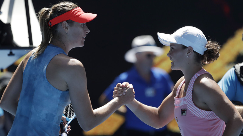 Marija Šarapova un Ešlija Bārtija. Foto: EPA/Scanpix