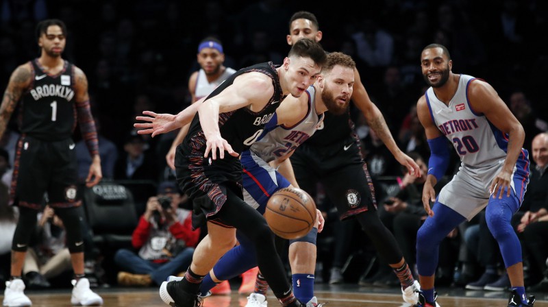 Rodions Kurucs pret Bleiku Grifinu. Foto: EPA/Scanpix