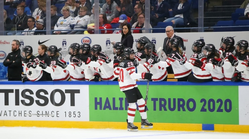 Kanādas sieviešu izlase. Foto: IIHF