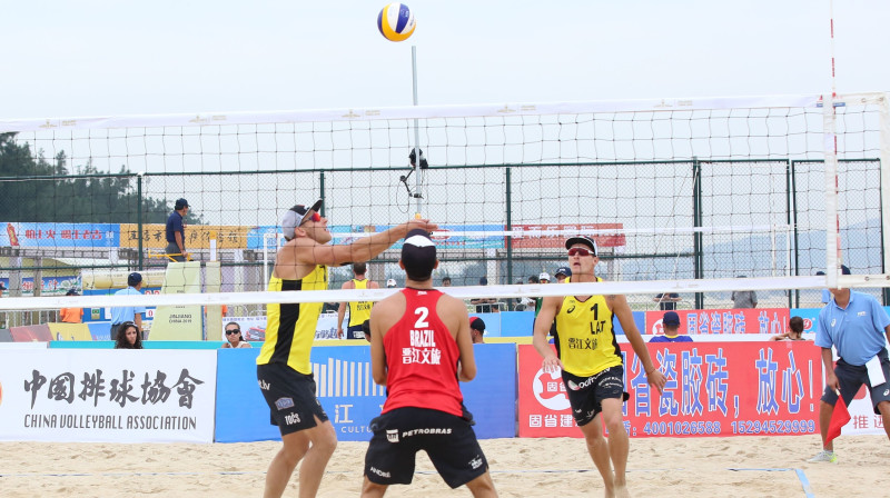 Edgars Točs un Mārtiņš Pļaviņš. Foto: FIVB