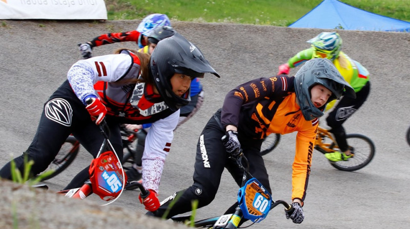 Jaunie BMX braucēji cīnās par godalgām Ventspils trasē
Foto: Sanda Tūtere