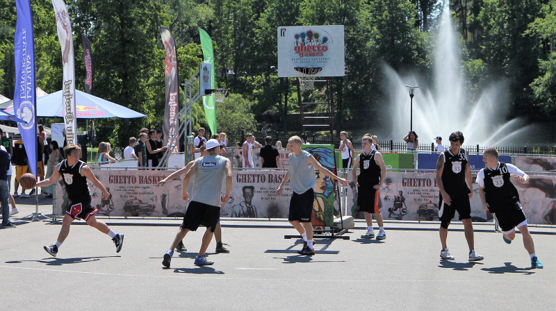 "Ghetto Basket" turnīrs 2012. gadā Valmierā.
Publicitātes foto