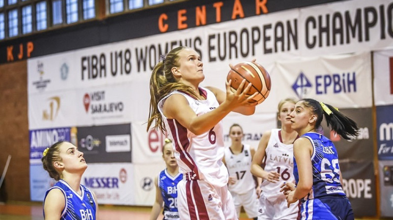 Ketija Vihmane spēlē pret Bosniju. Foto: FIBA