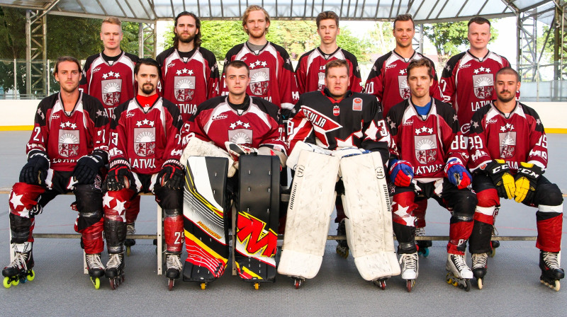 Latvijas izlase pirms pasaules čempionāta. Foto: Latvijas Inline hokeja federācija