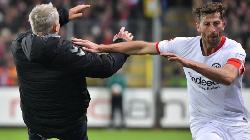 Dāvids Abrahams notriec "Freiburg" galveno treneri. Foto: imago images/Jan Huebner/Scanpix