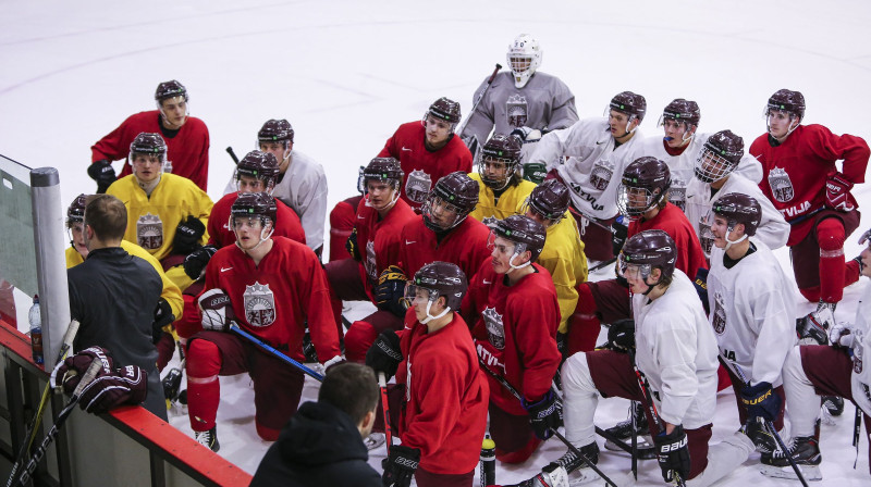 Latvijas U20 izlase. Foto: LHF