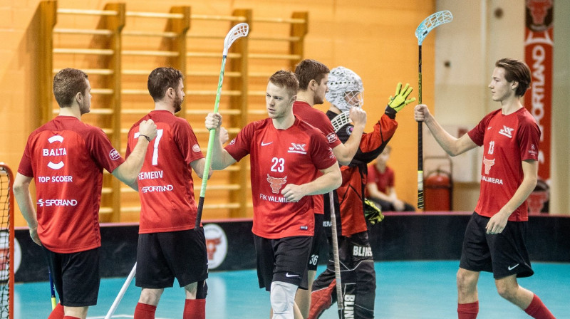 "FBK Valmiera". Foto: Raivo Sarelainens, floorball.lv