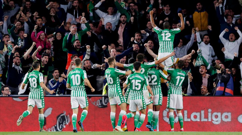 "Betis" iespaidīgi svinēja pirmos vārtus mačā. Foto: Reuters/Scanpix