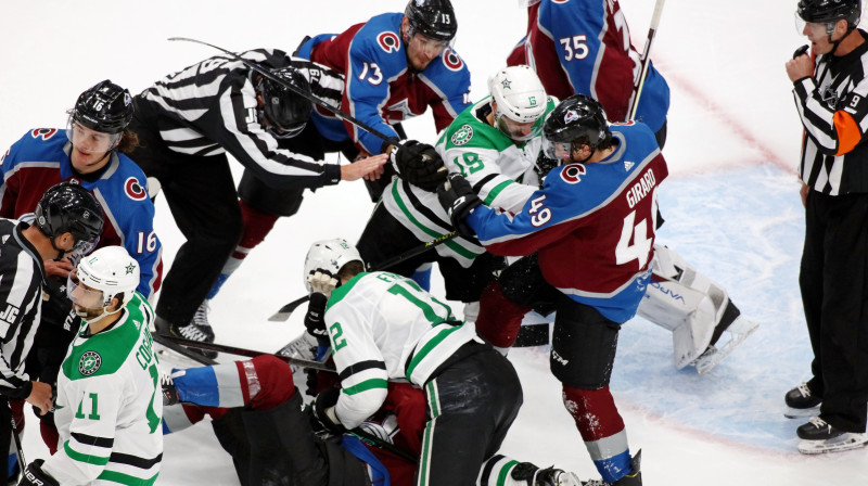 Asumi Kolorado "Avalanche" un Dalasas "Stars" mačā. Foto: USA Today Sports/Scanpix