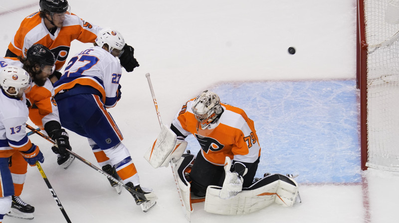 Ņujorkas "Islanders" gūst uzvaras vārtus. Foto: AFP/Scanpix