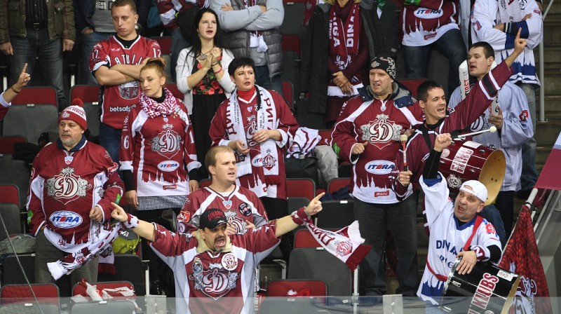 Rīgas "Dinamo" līdzjutēji. Foto: KHL
