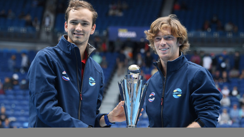 Daniils Medvedevs un Andrejs Rubļovs. Foto: EPA/Scanpix