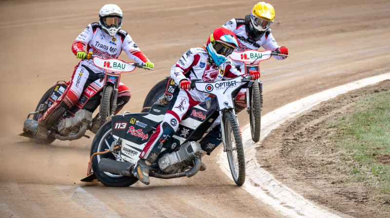 Jevgeņijs Kostigovs (vadībā) atveda visvairāk punktu (11) "Optibet Lokomotīves" labā un ne reizes braucienos nebija zemāk par otro vietu.
Foto: Romualds Rubenis