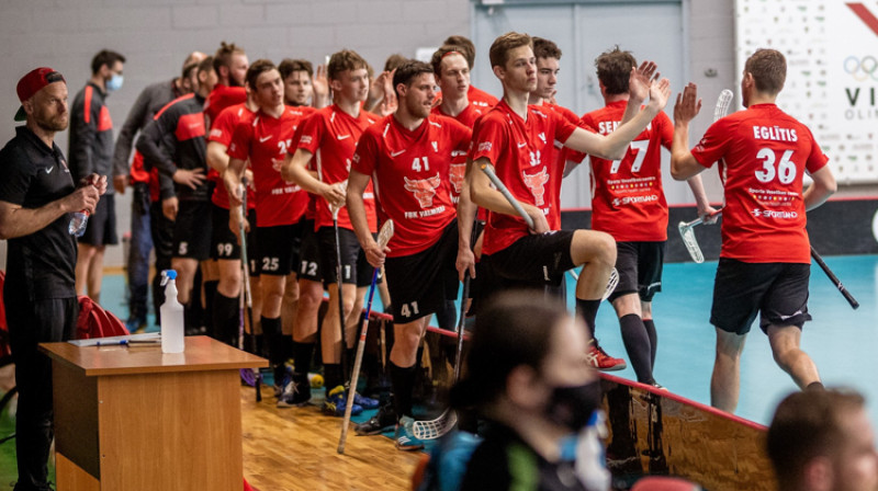 FBK "Valmiera". Foto: Raivo Sarelainens, floorball.lv