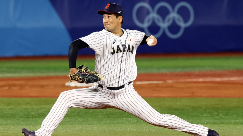 Japānas izlases beisbolists Suguru Ivazaki. Foto: Kazuhiro Fujihara/Reuters/Scanpix