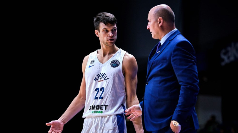 Martins Dorbeks un Roberts Štelmahers. Foto: FIBA Champions League