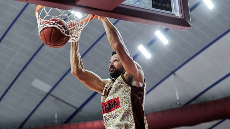 Venēcijas "Umana Reyer" basketbolists Mičels Vats. Foto: eurocupbasketball.com