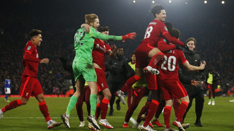 "Liverpool" komandas prieki pēc uzvaras Anglijas Līgas kausa ceturtdaļfinālā. Foto: Craig Brough/Reuters/Scanpix